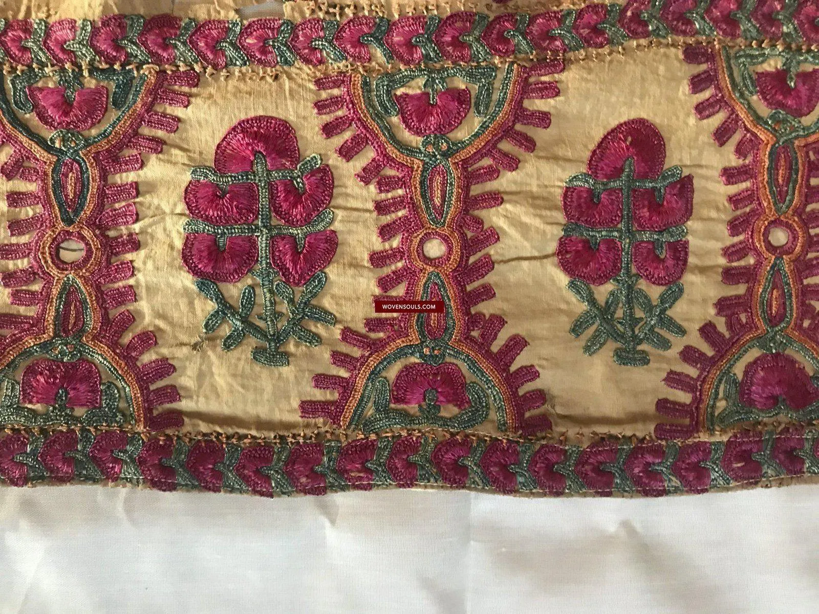 1366 SOLD Superb Old Sindh Odhana Abochani Wedding Shawl