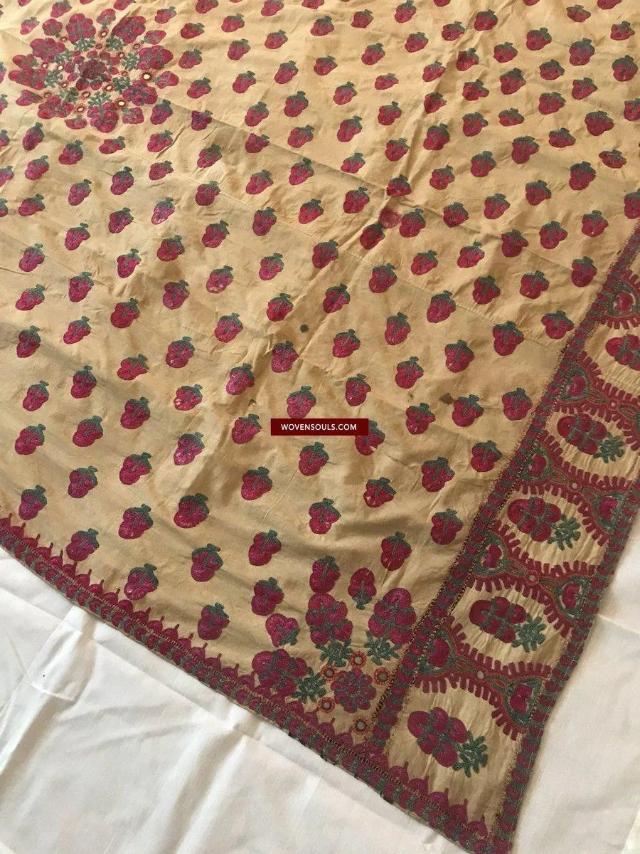 1366 SOLD Superb Old Sindh Odhana Abochani Wedding Shawl