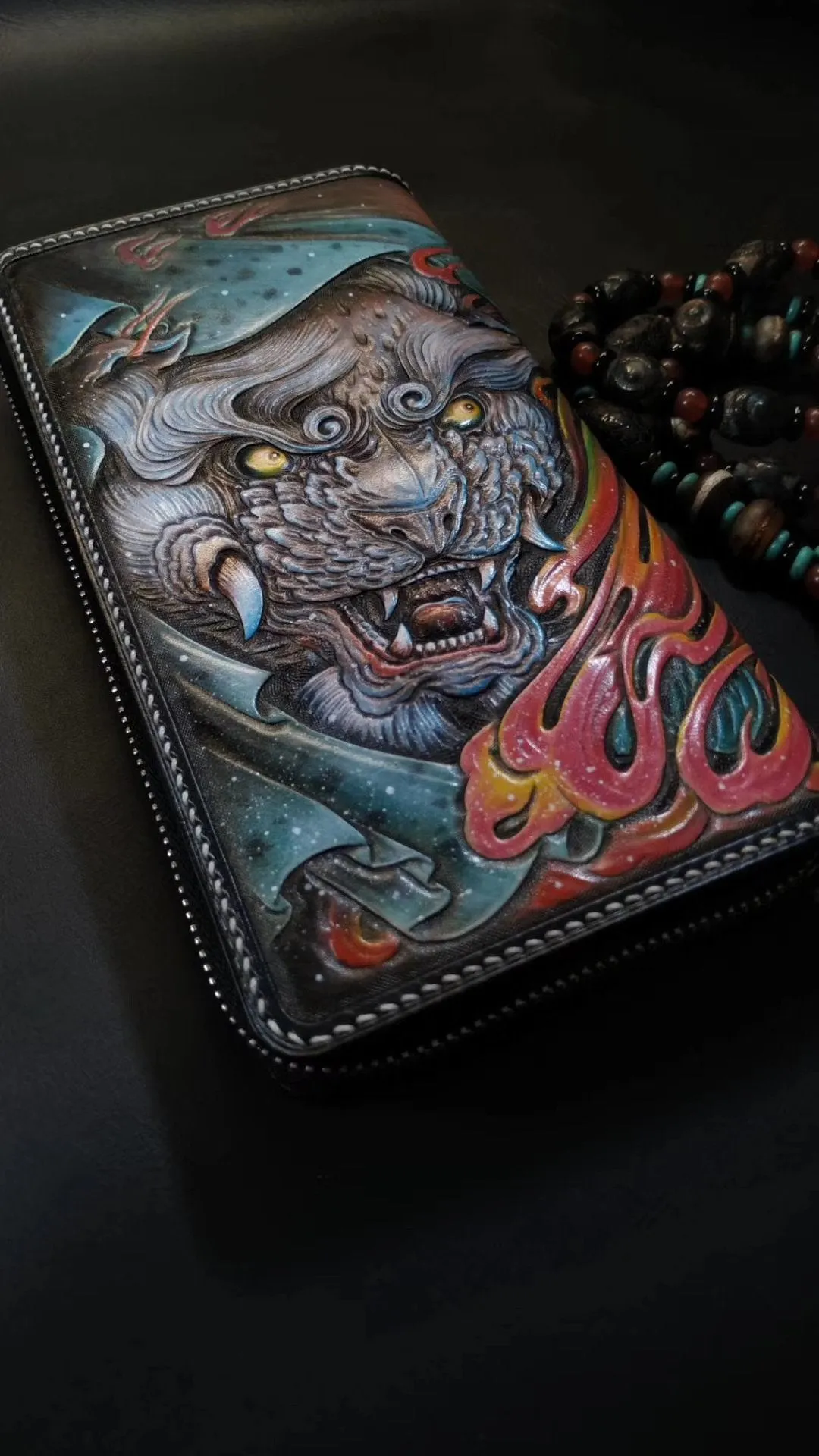 Badass Black Leather Men's Chinese Lion Biker Wallets Handmade Tooled Zipper Long Wallets For Men