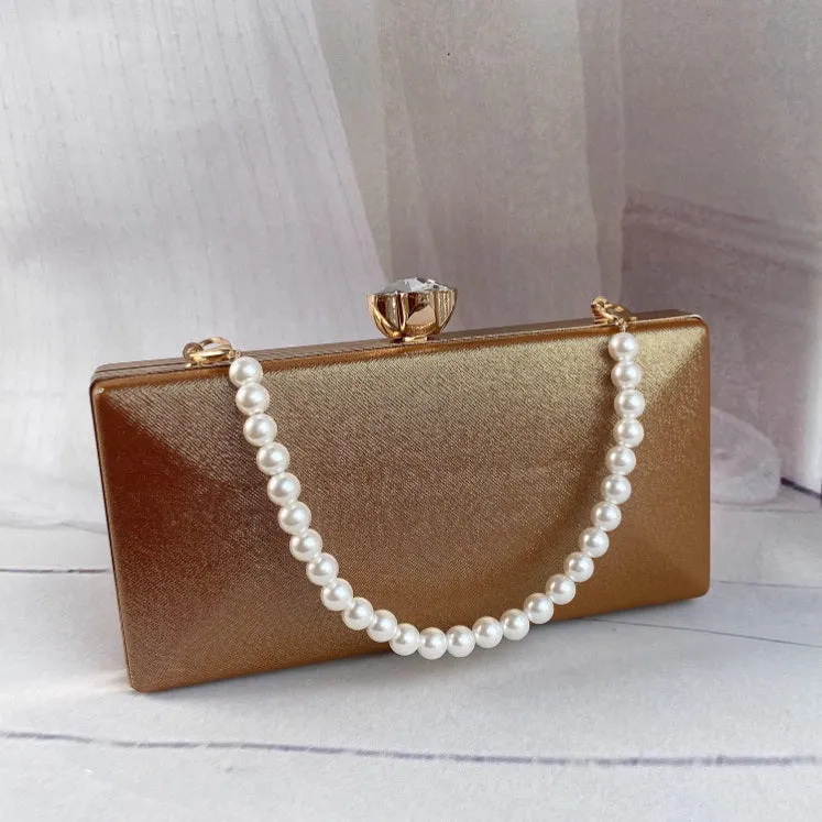 Chinese Style Pearl Floral Decoration Evening Bag with Pearls Chain