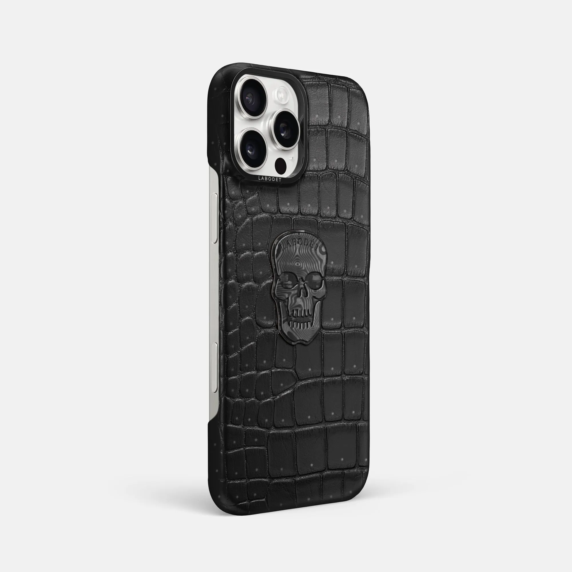 Classic Case With Carbon Skull For iPhone 16 Pro Max In Porosus Crocodile