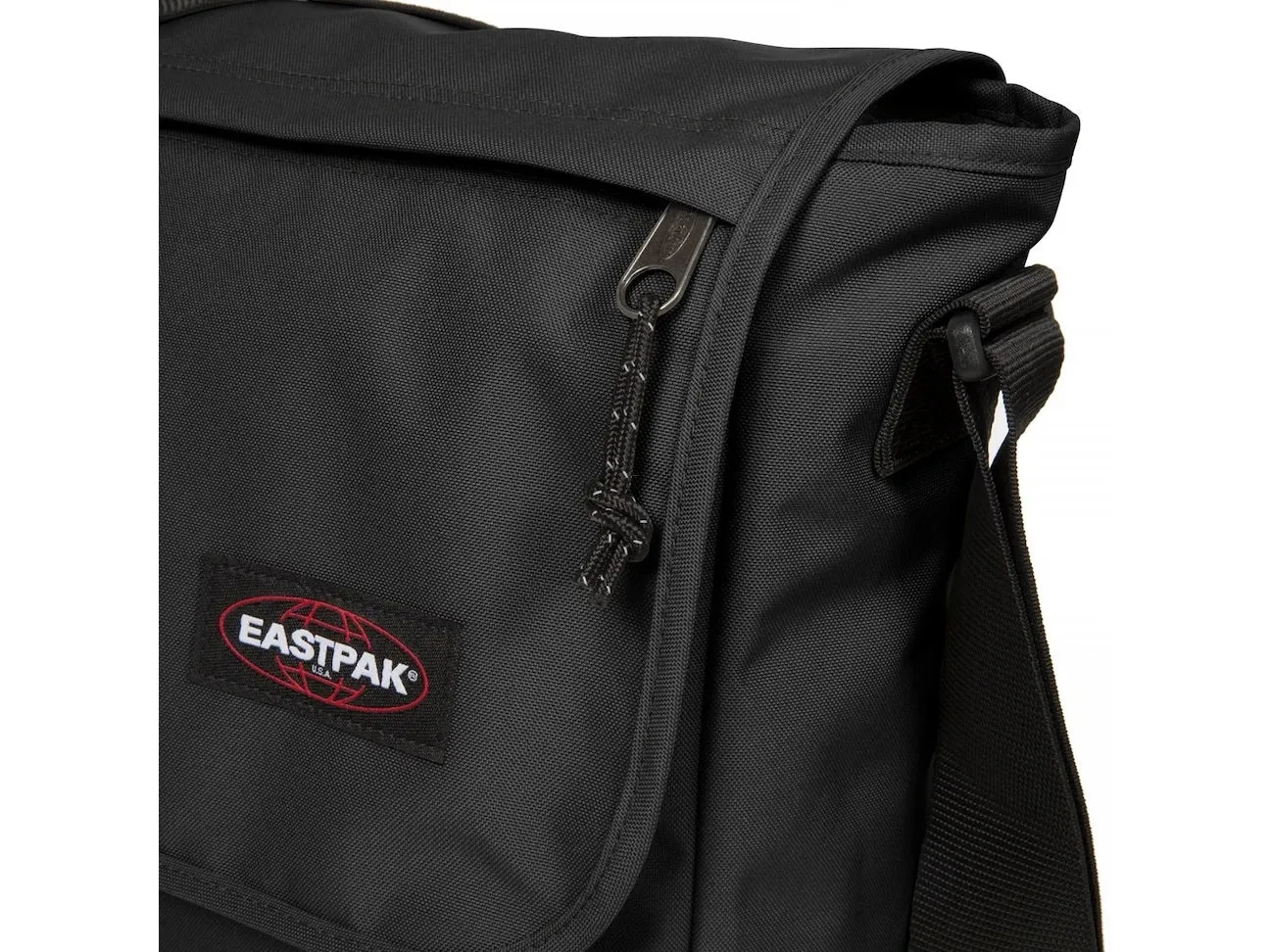 Eastpak - (20L) Delegate   19" Shoulder Bag Laptop / MacBook / Tablet / Notebook Shoulder Bag (EK00026E0081) - Black