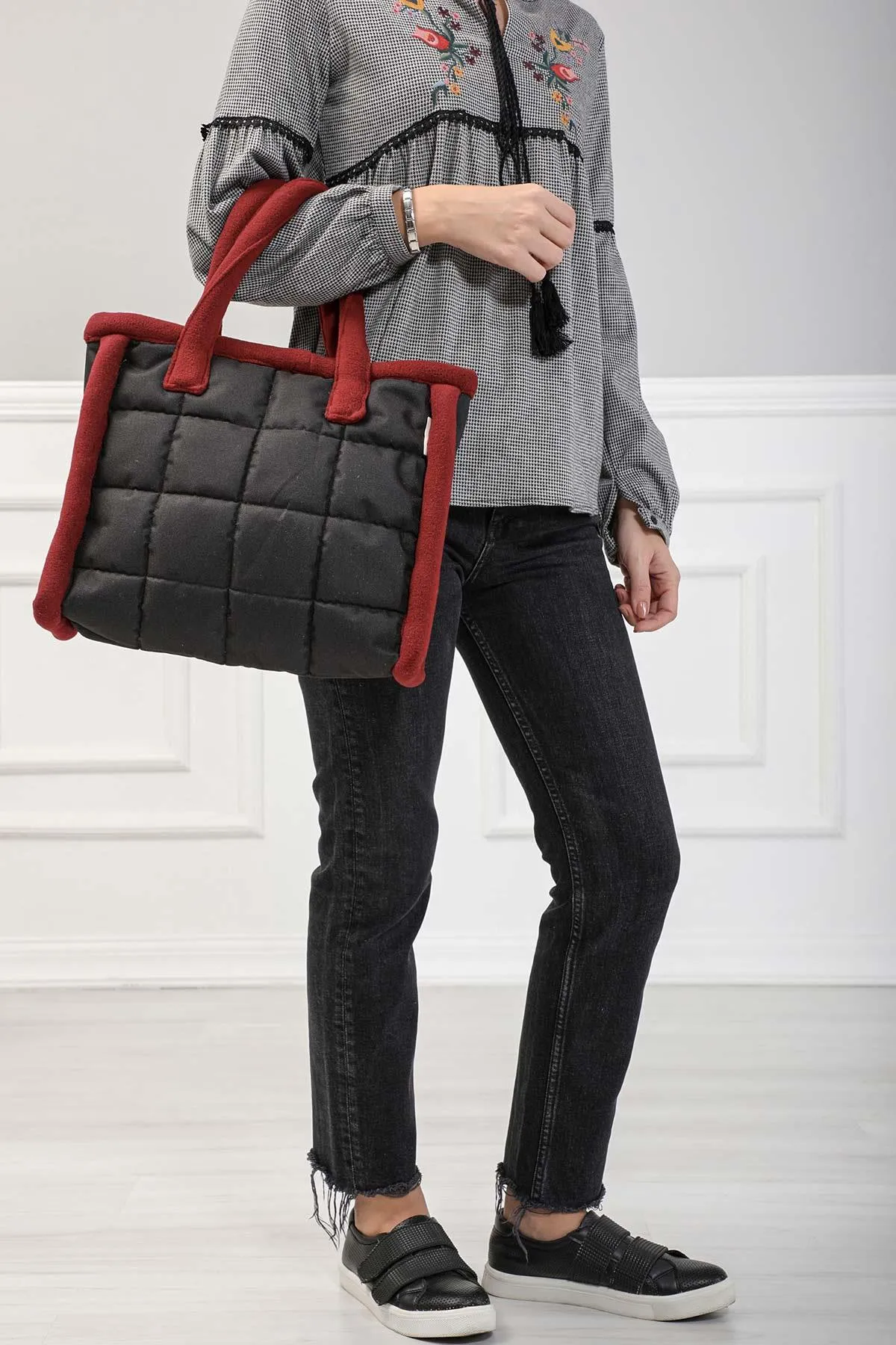 Fleece Framed Quilted Polyamide Canvas Plush Stylish Handbag for Women,CK-15