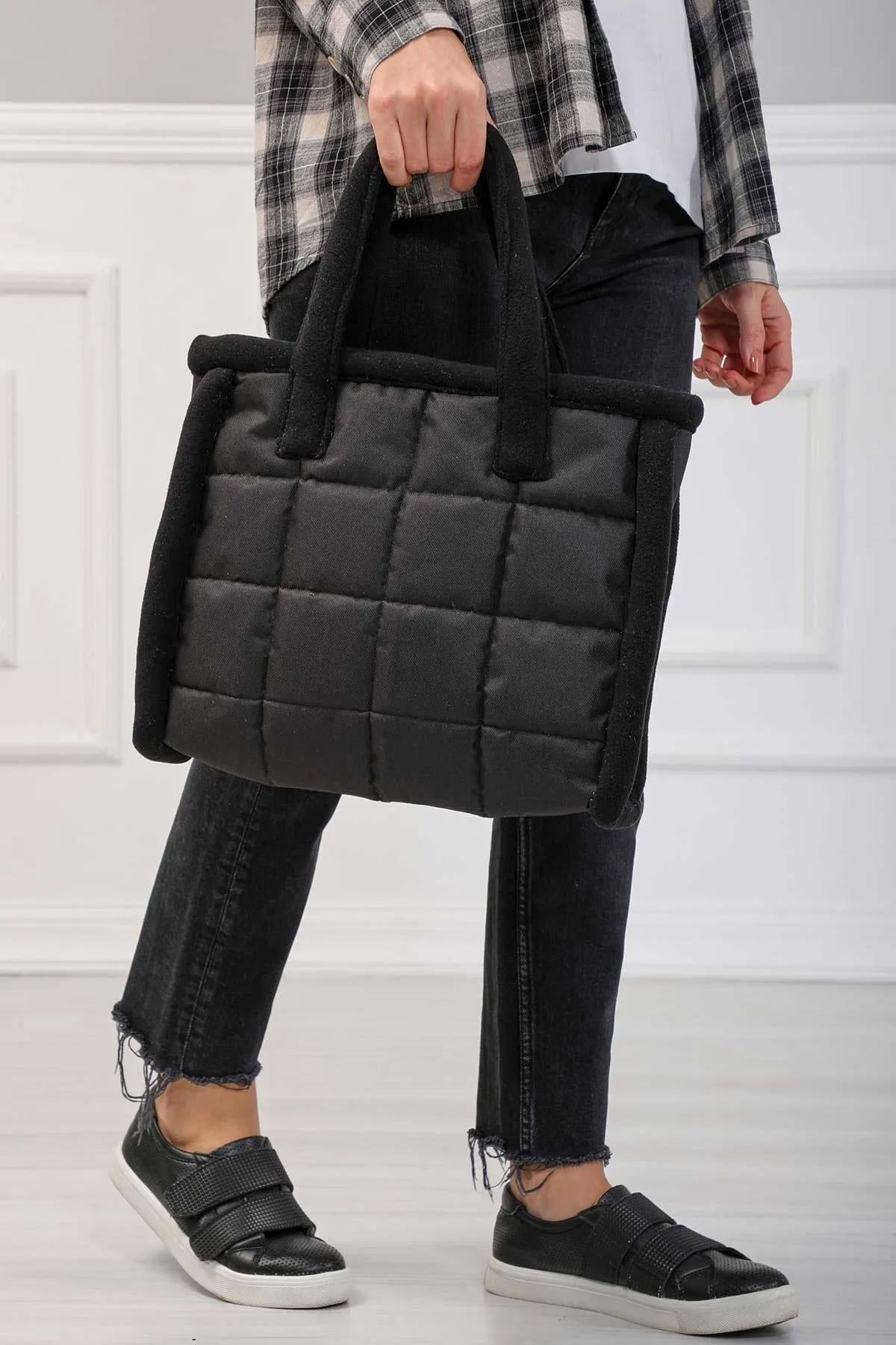 Fleece Framed Quilted Polyamide Canvas Plush Stylish Handbag for Women,CK-15