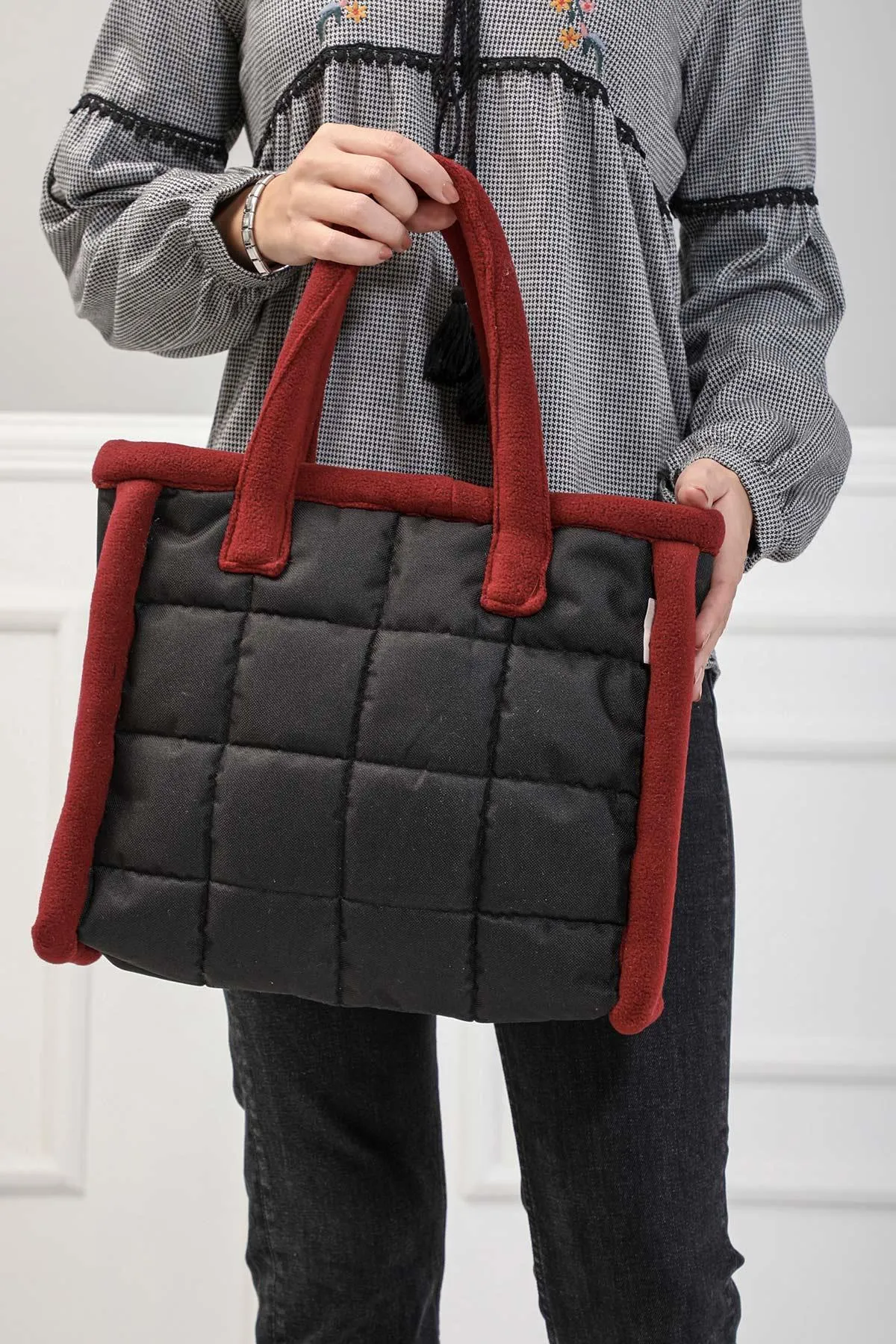 Fleece Framed Quilted Polyamide Canvas Plush Stylish Handbag for Women,CK-15