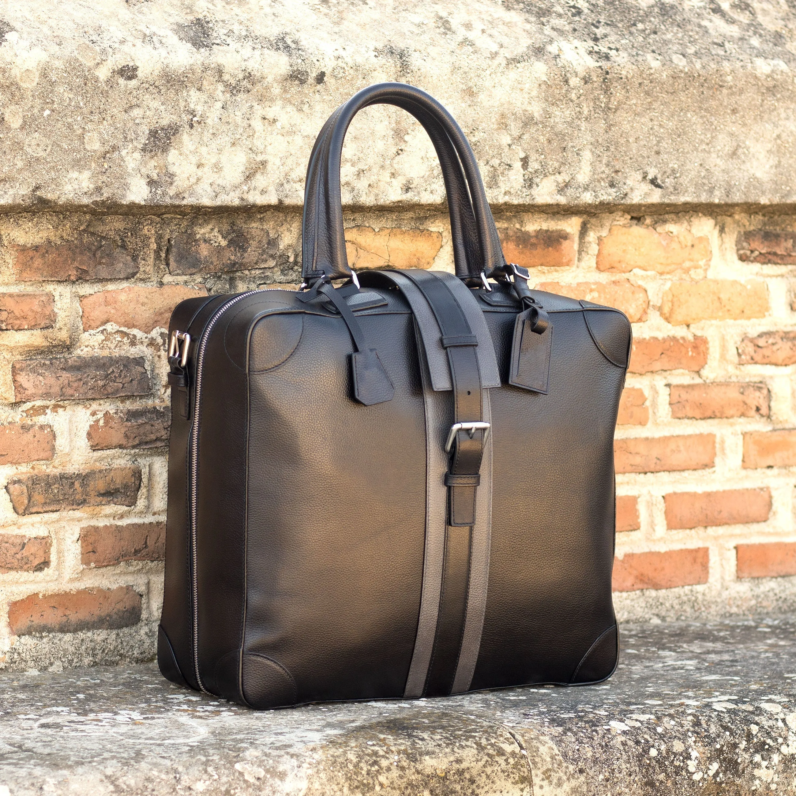 Ourika travel tote