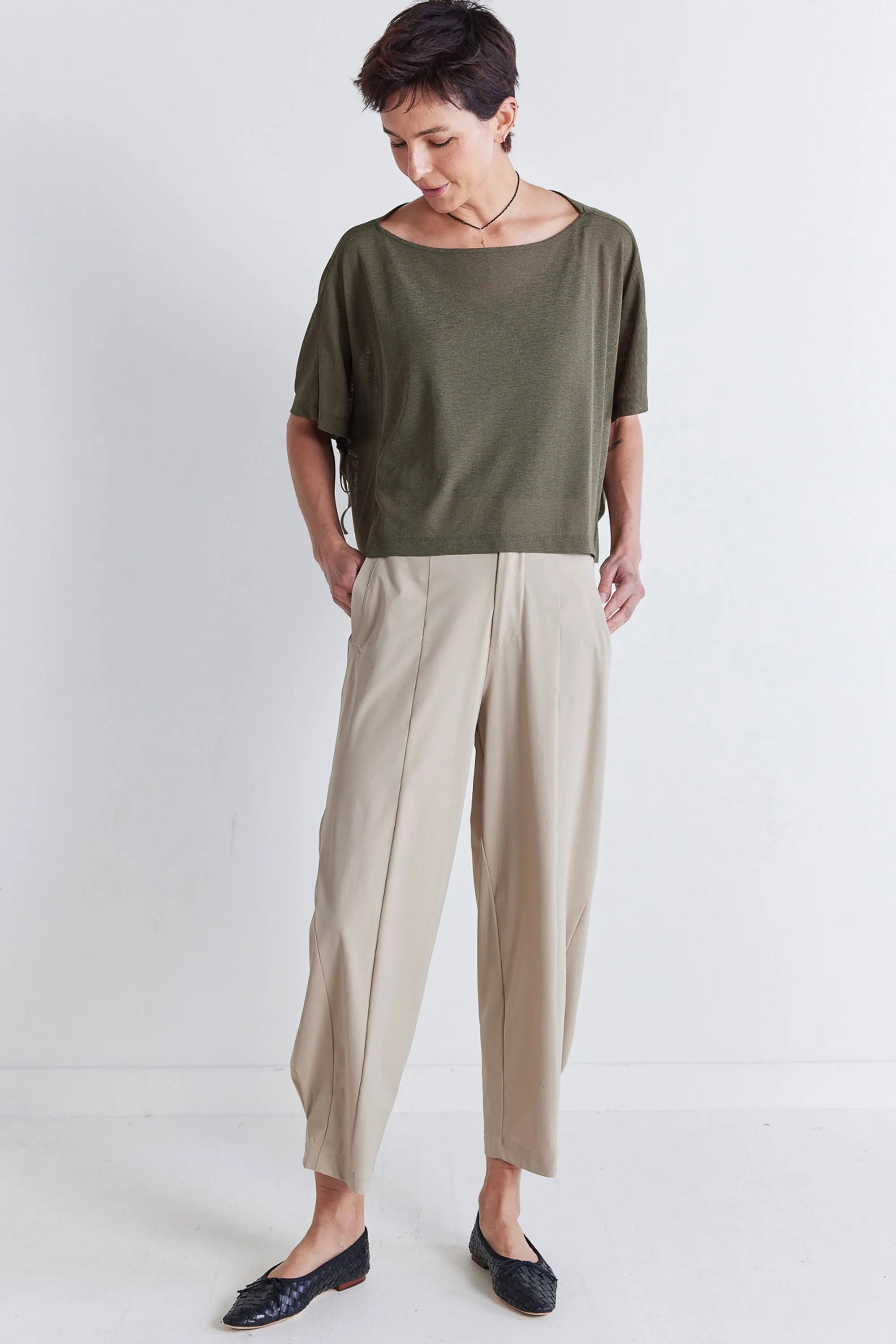 Petite Detail Oriented Tapered Pants